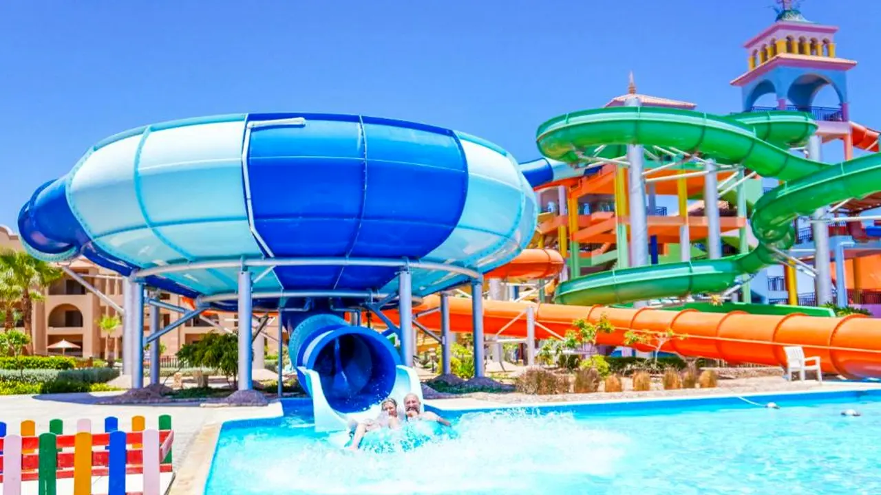 Charmillion Gardens Aquapark